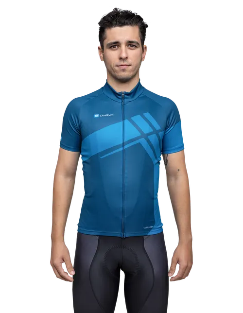 Nuestro/a modelo mide 173 cm  y lleva la talla  5