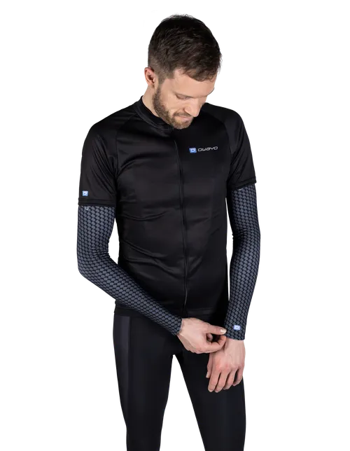 Nuestro/a modelo mide 186 cm  y lleva la talla  M