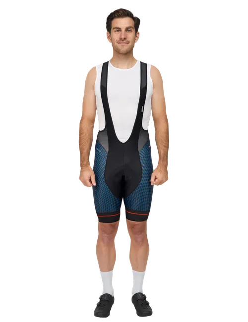 Nuestro/a modelo mide 178 cm  y lleva la talla  4