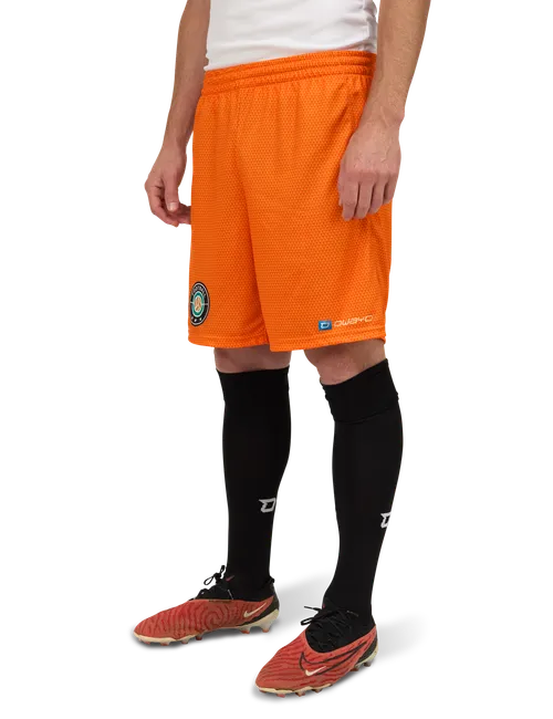 Nuestro/a modelo mide 176 cm  y lleva la talla  4