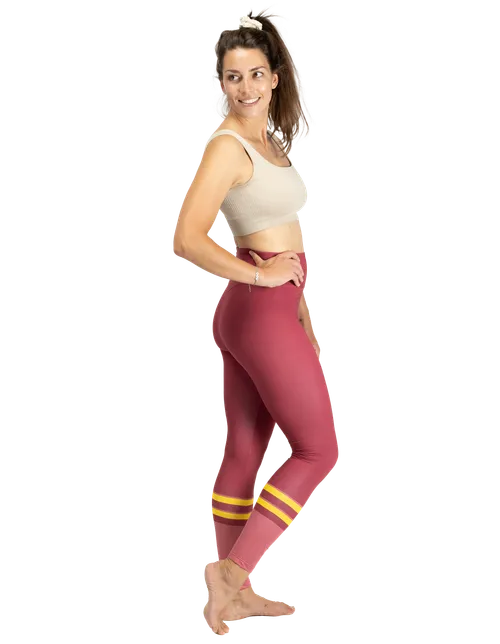 Nuestro/a modelo mide 173 cm  y lleva la talla  S4