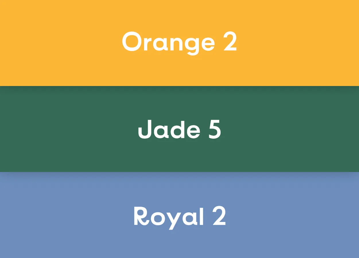 Tres bloques horizontales de color naranja, jade y azul real con las etiquetas 'Orange 2', 'Jade 5' y 'Royal 2'.